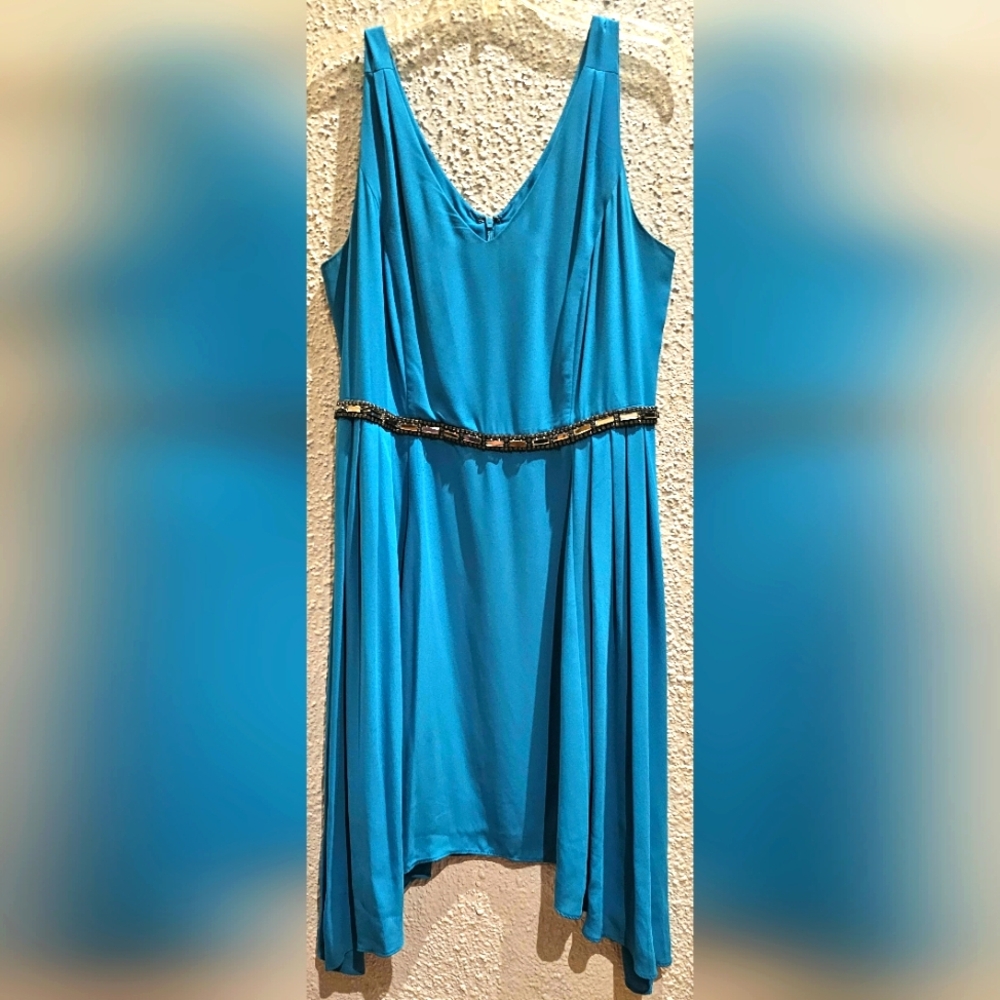 Beautiful pre-owned dress.US size 14